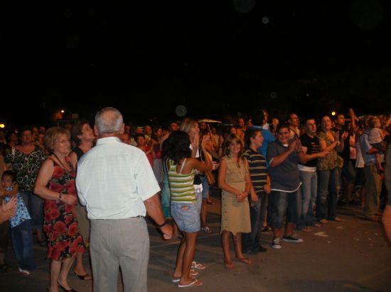 MS DE 10.000 PERSONAS DISFRUTAN DE LAS ACTUACIONES GRATUITAS DE EL ARREBATO, MANOLO ESCOBAR Y LA ORQUESTA MUNDIAL SHOW DURANTE ESTE FIN DE SEMANA EN EL RECINTO FERIAL