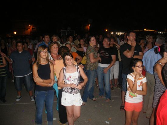 MS DE 10.000 PERSONAS DISFRUTAN DE LAS ACTUACIONES GRATUITAS DE EL ARREBATO, MANOLO ESCOBAR Y LA ORQUESTA MUNDIAL SHOW DURANTE ESTE FIN DE SEMANA EN EL RECINTO FERIAL