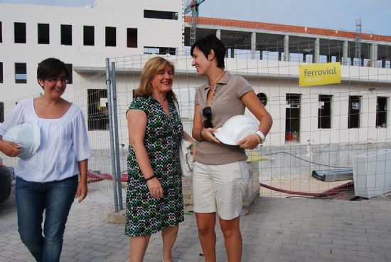 EL NUEVO COLEGIO "LA CRUZ" ENTRARÁ EN FUNCIONAMIENTO EN EL CURSO 2012/13 Y EN LAS PRÓXIMAS SEMANAS COMENZARÁN LAS OBRAS DEL NUEVO ACCESO AL COLEGIO "LUÍS PÉREZ RUEDA"