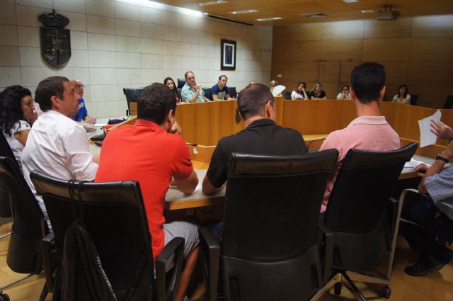 El Gobierno municipal se reúne con los clubes y asociaciones deportivas para optimizar el uso de las instalaciones deportivas públicas y dar respuesta a todas las necesidades 
