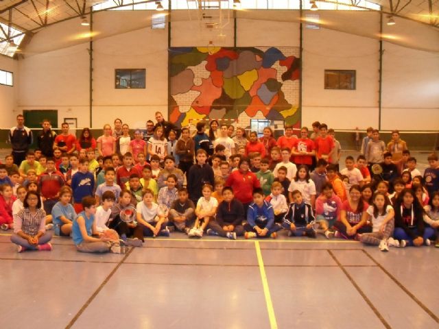 Un total de 120 escolares participaron en la Fase Local de Bádminton de Deporte Escolar, organizada por la Concejalía de Deportes, en la Sala Escolar