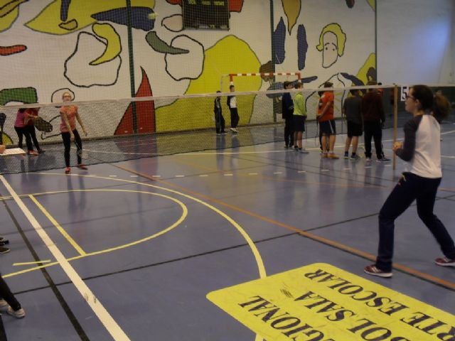 Un total de 120 escolares participaron en la Fase Local de Bádminton de Deporte Escolar, organizada por la Concejalía de Deportes, en la Sala Escolar