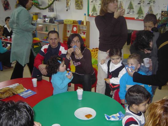 LOS CONCEJALES DE EDUCACIN E INFANCIA VISITAN LAS FIESTAS DE NAVIDAD DE LAS ESCUELAS INFANTILES DE TOTANA