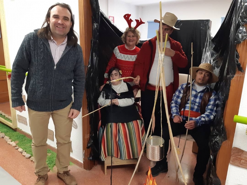 Los Centros de Da para la Discapacidad del Ayuntamiento de Totana celebran el tradicional Beln Viviente como colofn a las actividades programadas este trimestre