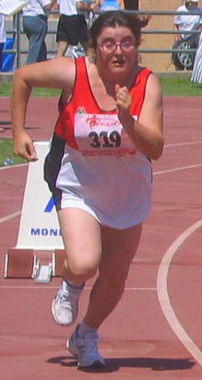 UNA ALUMNA DEL CENTRO OCUPACIONAL "JOSÉ MOYA", MARI CARMEN ROBLES RUBIO, HA SIDO GALARDONADA COMO MEJOR DEPORTISTA DE LA REGIÓN DE MURCIA 2008, PREMIO QUE OTORGA ANUALMENTE FEDEMIPS