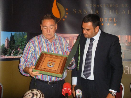 LAS INSTALACIONES DE LA CIUDAD DEPORTIVA SIERRA ESPUA Y EL CAMPO MUNICIPAL DE FTBOL JUAN CAYUELA ACOGEN LOS ENTRENAMIENTOS DE LA PRETEMPORADA DEL VILLAJOYOSA C.F.