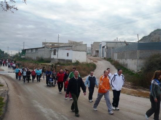 ARRANCA EL PROGRAMA "HAZ DEPORTE, HAZ SALUD", ORGANZIADO POR LA CONCEJALÍA DE DEPORTES, CON LA CAMINATA POPULAR, QUE CONTÓ CON LA PARTICIPACIÓN DE MÁS DE 200 PERSONAS