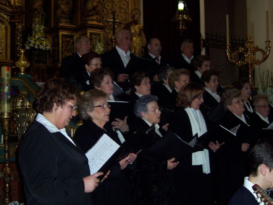 LA ORQUESTA PULSO Y PA CIUDAD DE TOTANA Y EL CORO AMANECER OFRECEN EL TRADICIONAL CONCIERTO DE NAVIDAD EN LA PARROQUIA DE SANTIAGO