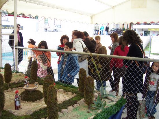 LAS AUTORIDADES LOCALES INAUGURAN EL BELN MUNICIPAL, QUE CUENTA CON MS DE 300 FIGURAS, EN LA PLAZA BALSA VIEJA DONDE PERMANECER ABIERTO HASTA EL DA 7 DE ENERO