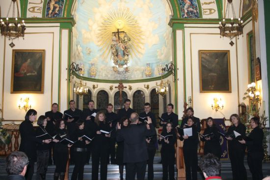 EL VII FESTIVAL CORAL NAVIDEO CIUDAD DE TOTANA, CELEBRADO EN LA PARROQUIA DE LAS AVE MARAS, CONT CON LA PARTICIPACIN DE CUATRO CORALES DE LA REGIN DE MURCIA