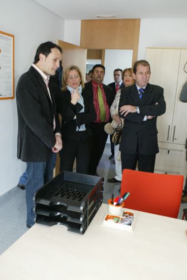 LA CONSEJERA DE TRABAJO Y POLTICA SOCIAL Y AUTORIDADES LOCALES INAUGURAN EL AMBICIOSO PROYECTO DEL CENTRO DE ATENCIN TEMPRANA Y DESARROLLO INFANTIL 