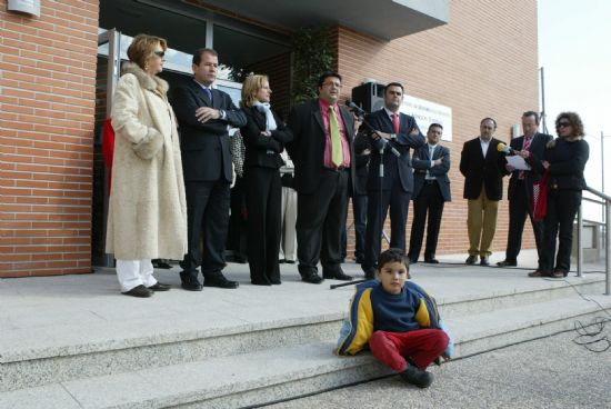 LA CONSEJERA DE TRABAJO Y POLTICA SOCIAL Y AUTORIDADES LOCALES INAUGURAN EL AMBICIOSO PROYECTO DEL CENTRO DE ATENCIN TEMPRANA Y DESARROLLO INFANTIL 