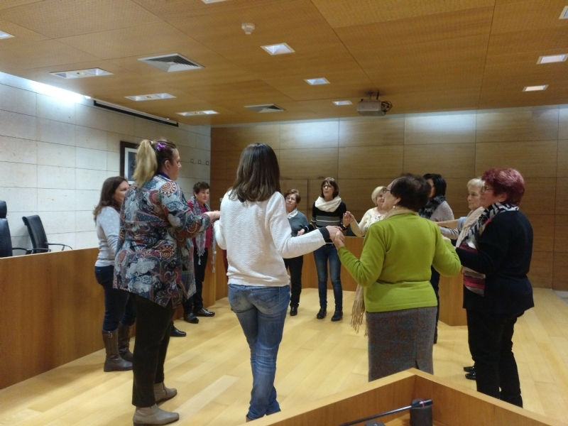 Asociaciones de mujeres de Totana y Lorca se renen en el Ayuntamiento para unificar criterios y coordinar actuaciones conjuntas en materia de igualdad
