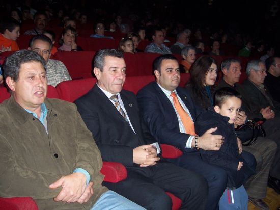 AUTORIDADES MUNICIPALES RECIBEN A LAS BANDAS PARTICIPANTES DEL II CERTAMEN DE BANDAS DE CORNETAS Y TAMBORES CIUDAD DE TOTANA QUE SE CELEBR CON UNA GRAN AFLUENCIA DE PBLICO EN LA 