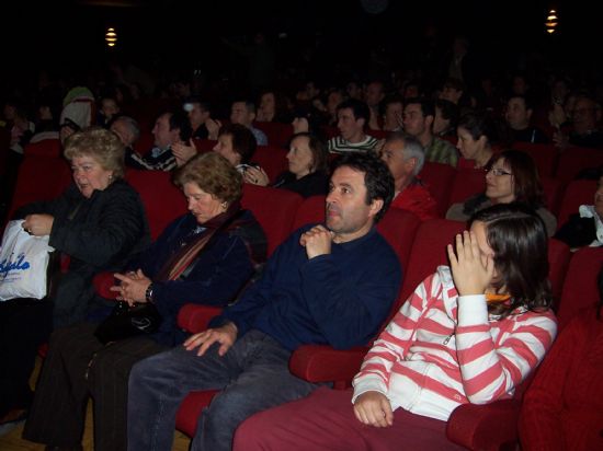 AUTORIDADES MUNICIPALES RECIBEN A LAS BANDAS PARTICIPANTES DEL II CERTAMEN DE BANDAS DE CORNETAS Y TAMBORES CIUDAD DE TOTANA QUE SE CELEBR CON UNA GRAN AFLUENCIA DE PBLICO EN LA 
