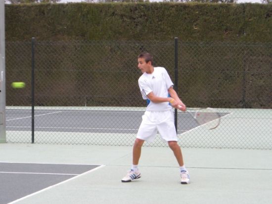 CERCA DE 300 JVENES TENISTAS PARTICIPAN EN EL VIII OPEN PROMESAS CIUDAD DE TOTANA, DONDE EL TOTANERO PABLO COSTA SE ALZA CON LA VICTORIA EN LA CATEGORA MASCULINA SUB-18