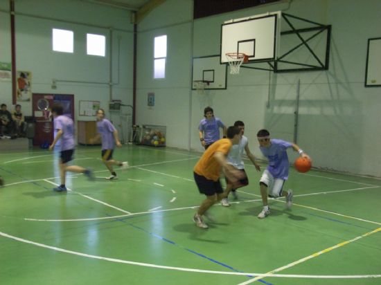 UN TOTAL DE SIETE EQUIPOS DE TOTANA PARTICIPAN EN LA FASE INTERMUNICIPAL DEL CAMPEONATO REGIONAL ESCOLAR POR CENTROS DE ENSEANZA, ORGANIZADO POR LA DIRECCION GENERAL DE DEPORTES DE LA REGION DE MURCIA