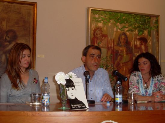 ANTONIO LORCA CÁNOVAS "EL POETA", USUARIO DEL SERVICIO MUNICIPAL DE APOYO PSICOSOCIAL DE TOTANA, PRESENTA ALGUNOS DE SUS MEJORES POEMAS EN EL MUSEO RAMÓN GAYA DE LA CAPITAL MURCIANA