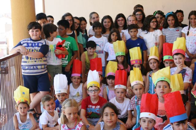 Un total de 107 nios participan en julio en el Taller de Cocina Creativa que se celebra en el Centro Sociocultural La Crcel dentro del programa Totana Verano