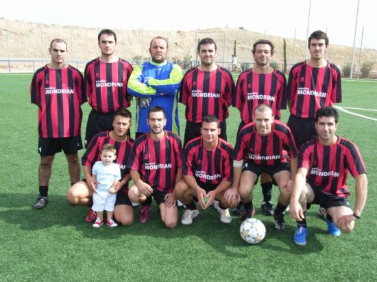 LA LIGA DE FTBOL AFICIONADO JUEGA LIMPIO, ORGANIZADA POR LA CONCEJALA DE DEPORTES, BATE EL RECORD HISTRICO DE PARTICIPACIN CON UN TOTAL DE 15 EQUIPOS Y MS DE 270 JUGADORES
