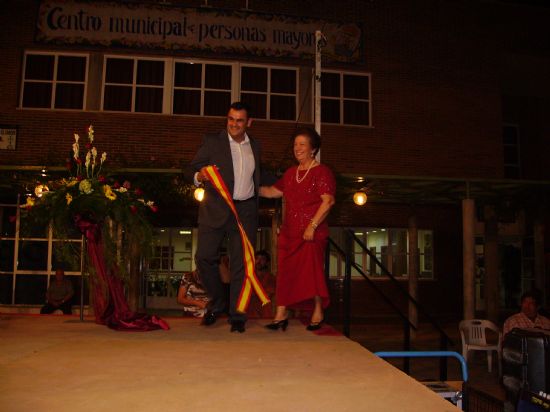 LAS FIESTAS DEL CENTRO MUNICIPAL DE PERSONAS MAYORES SE INAUGURAN CON LA CORONACIN DE LA REINA DE LAS FIESTAS 2007  Y SUS DAMAS DE HONOR ANTE LA PRESENCIA DE AUTORIDADES LOCALES