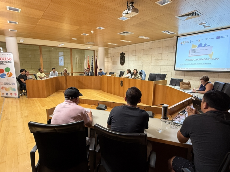 La Concejalía de Bienestar Social hace partícipes en el Proceso Comunitario de Totana a las entidades culturales y religiosas de vecinos de diversos orígenes residentes en esta localidad