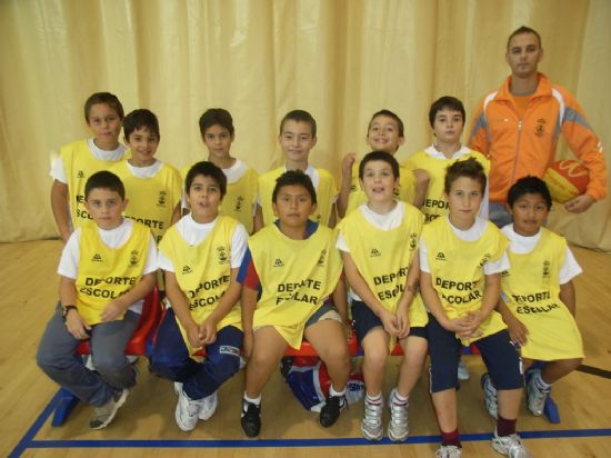 LA CONCEJALÍA DE DEPORTES ORGANIZA UNA JORNADA DE BALONCESTO BENJAMÍN, ENMARCADA EN LOS JUEGOS ESCOLARES DEL PROGRAMA DE DEPORTE ESCOLAR CON LA PARTICIPAICÓN DE ESCOLARES DE PRIMARIA