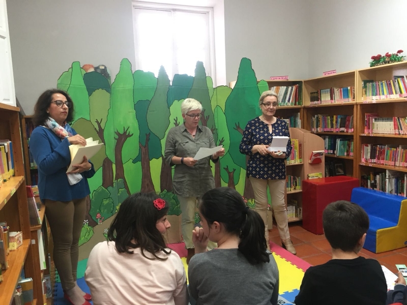 Se entregan los premios del IV Concurso Literario de Poesa y Cuento Morerica Galn, en el que han participado treinta y ocho alumnos de tres colegios de Totana
