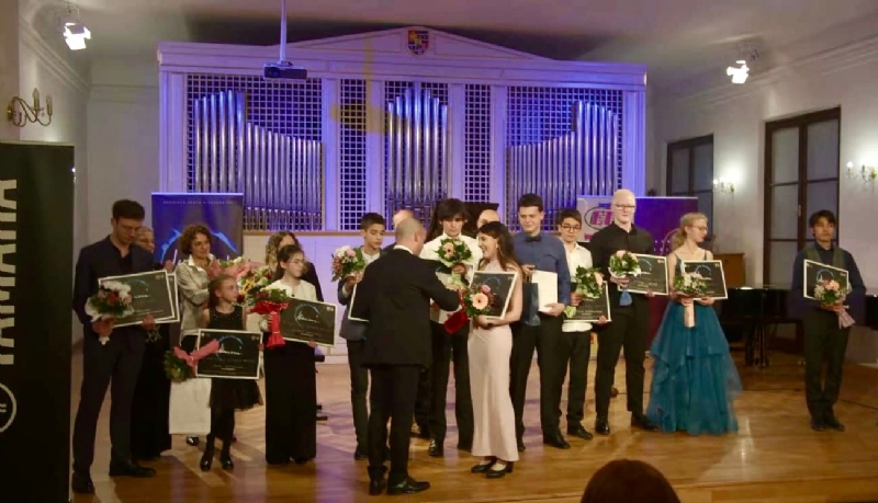 La Concejala de Cultura felicita a la pianista totanera, Mara ngeles Ayala, que ha logrado el segundo premio en el Certamen Internacional Memorial Jurica Murai-Murai Gran Prix, celebrado en Croacia