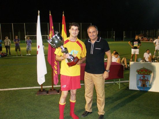 EL EQUIPO DE "LA HOYA" SE PROCLAMA CAMPEÓN DE LAS "12 HORAS DE FÚTBOL 7", ORGANIZADAS POR LA CONCEJALÍA DE DEPORTES, QUE CONTÓ CON LA PARTICIPACIÓN DE MÁS DE 300 FUTBOLISTAS