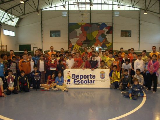 LA CONCEJALÍA DE DEPORTES ORGANIZA UN TORNEO ESCOLAR DE BÁDMINTON, ENMARCADO EN EL PROGRAMA DE DEPORTE ESCOLAR, QUE CONTÓ CON LA PARTICIPACIÓN DE 80 ESCOLARES DE LOS CENTROS DE ENSEÑANZA DE TOTANA