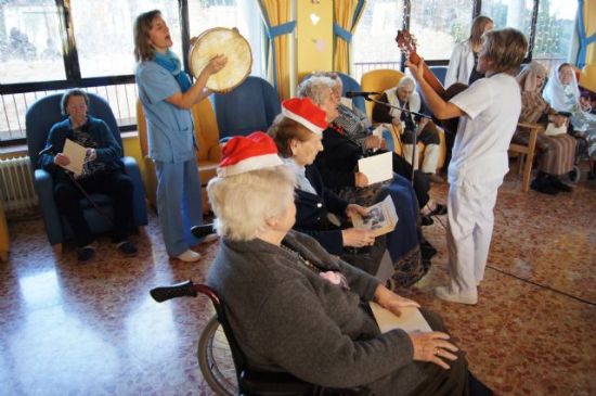 MAANA SE CELEBRA LA SEGUNDA CONFERENCIA MENSUAL DEL PROGRAMA VIDA Y ESPERANZA QUE ORGANIZAN LA ASOCIACIN SALUS INFIRMORUM Y LA CONCEJALA DE ATENCIN SOCIAL Y PARTICIPACIN CIUDADANA