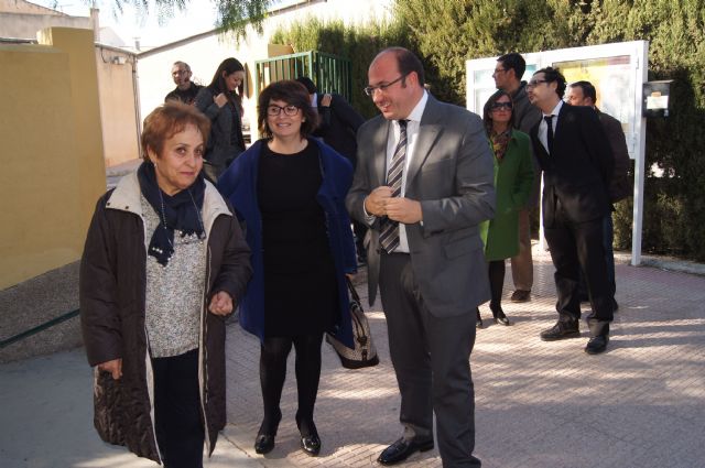 EL CONSEJERO DE EDUCACIÓN  Y LA ALCALDESA DE TOTANA VISITAN EL NUEVO AULARIO DEL CEIP "COMARCAL-DEITANIA QUE HA ENTRADO EN FUNCIONAMIENTO EN EL PRESENTE CURSO ESCOLAR 2013/14 Y SE HA PRESENTADO A TODA LA COMUNIDAD EDUCATIVA