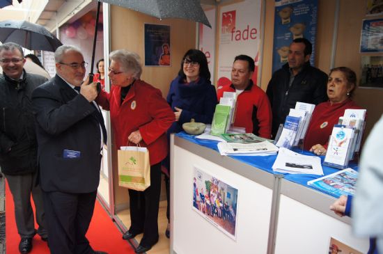 TOTANA PARTICIPA EN LAS XII JORNADAS INTERNACIONALES DE CARIDAD Y VOLUNTARIADO UCAM 2013 CON LA ASOCIACIN SALUS INFIRMORUM Y DGENES TOTANA