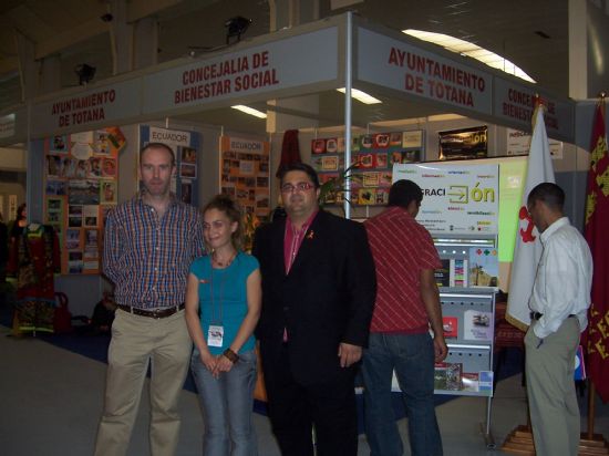 EL AYUNTAMIENTO DE TOTANA, PRESENTE EN EL "II SALÓN PARA LA INTEGRACIÓN DE LAS PERSONAS INMIGRANTES DE LA REGIÓN DE MURCIA, ENTRECULTURAS" QUE SE HA CELEBRADO ESTE FIN DE SEMANA EN TORRE PACHECO