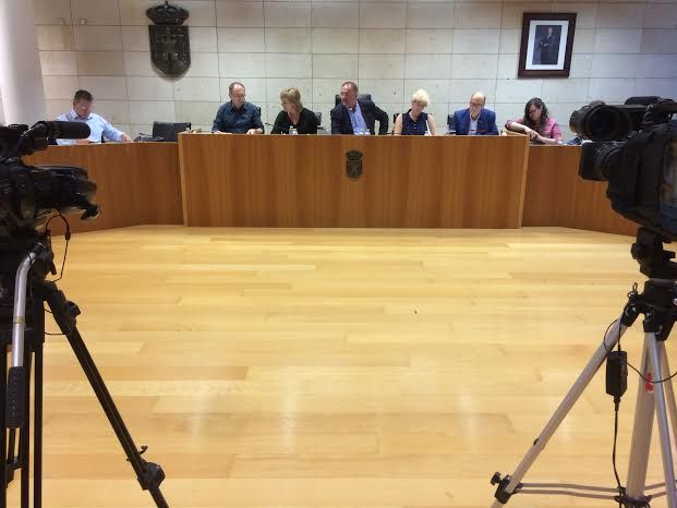 El Pleno aprueba la adhesin a la Asociacin para el Desarrollo Rural CAMPODER para la captacin de nuevos fondos europeos en las zonas rurales del municipio