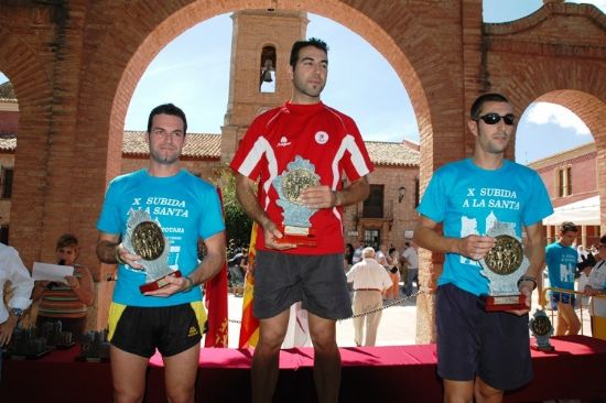 UN TOTAL DE 270 ATLETAS TOMARON LA SALIDA EN LA X SUBIDA A LA SANTA EN LA QUE PARTICIP EL PRESTIGIOSO DEPORTISTA ABEL ANTN