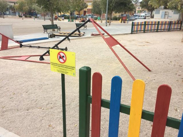 La Concejala de Infraestructuras y Servicios a la Ciudad inicia los trabajos para construir un nuevo parque con juegos infantiles en el recinto ferial
