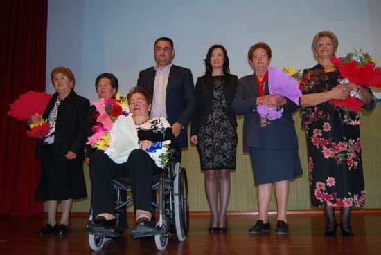 LA CONCEJALA DE MUJER E IGUALDAD DE OPORTUNIDADES REGULA LAS BASES PARA HOMENAJEAR A MUJERES TOTANERAS Y A ENTIDADES  CON MOTIVO DEL DA INTERNACIONAL DE LA MUJER, QUE SE CELEBRA EL 8 DE MARZO