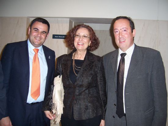 EL IES PRADO MAYOR DE LA LOCALIDAD RECIBE EL PREMIO PIZARRA DE PLATA, AL ESFUERZO Y VALORES EN EDUCACIN EN LA REGIN, ANTE LA PRESENCIA DE AUTORIDADES MUNICIPALES