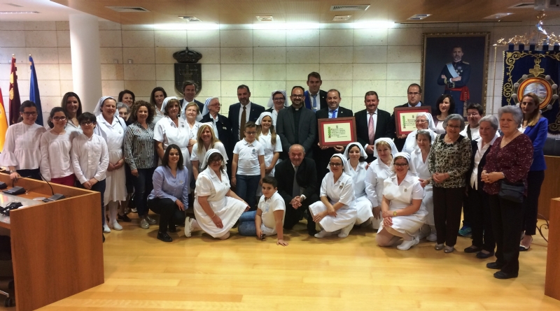 El Ayuntamiento realiza un reconocimiento a la Hospitalidad de Lourdes y su delegacin en Totana con motivo de su 50 aniversario, y coincidiendo con el Ao Jubilar Hospitalario (1969-2018)