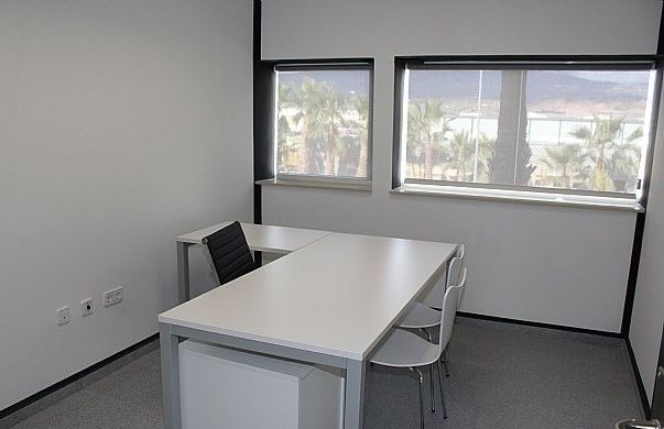 Disponibles despachos y nidos para nuevas empresas emprendedoras en el Vivero de Empresas de Totana, ubicado en el polgono industrial El Saladar