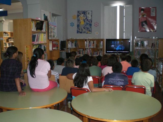 LA CONCEJALÍA DE CULTURA POPULAR COMIENZA LAS ACTIVIDADES DE ANIMACIÓN A LA LECTURA EN LA BIBLIOTECA MUNICIPAL DEL CENTRO SOCIOCULTURAL "LA CÁRCEL"