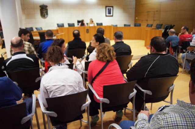 Representantes de 26 clubes de Totana se reúnen con la concejal de Deportes para tratar asuntos que afectan al desarrollo y promoción deportiva de estas entidades