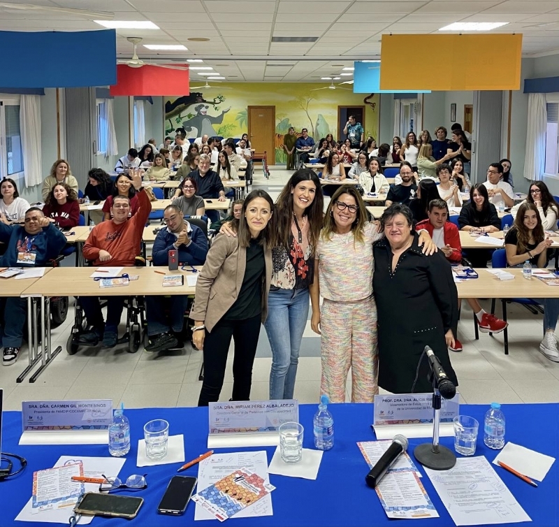 Un total de 75 jóvenes con y sin discapacidad participan en las Jornadas organizadas por FAMDIF/COCEMFE Murcia en el Centro de Formación Formación Permanente 