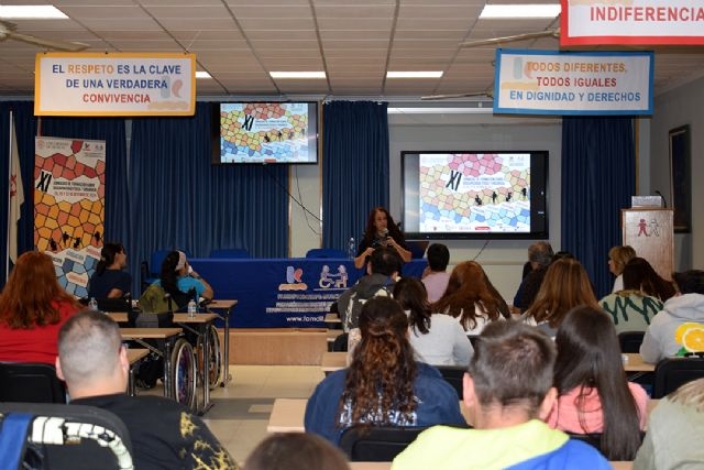 Un total de 75 jóvenes con y sin discapacidad participan en las Jornadas organizadas por FAMDIF/COCEMFE Murcia en el Centro de Formación Formación Permanente 