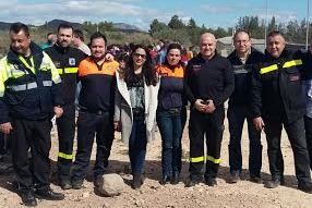 Alumnos del CEIP "Luis Pérez Rueda" participan en un simulacro de evacuación del edificio en caso de terremoto