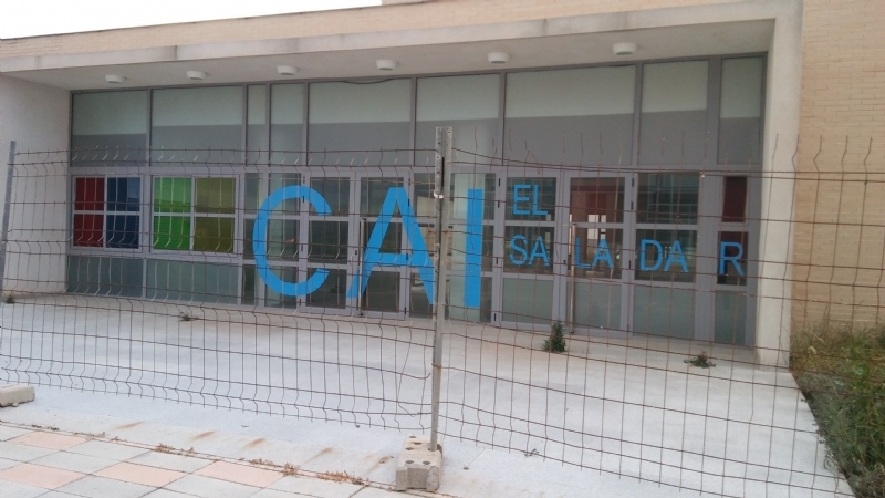 La Corporacin municipal aprueba la cesin del edificio del Centro de Atencin a la Infancia (CAI) del polgono industrial El Saladar a la Asociacin de Enfermedades Raras DGenes