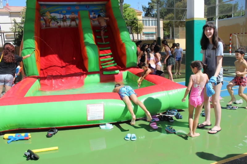 Ms de 250 nios y nias han participado hasta mediados de agosto en las Escuelas de Verano en los colegios La Cruz y Santiago