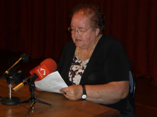 EL GRUPO CULTURAL CAJA DE SEMILLAS OFRECE UN RECITAL DE POESA EFECTUANDO UN RECORRIDO POR DIVERSAS POCAS Y AUTORES DE LA LITERATURA ESPAOLA